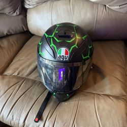 Brand New AGV Street Bike Helmet Black/green 