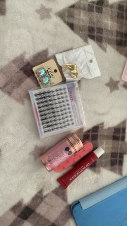 Bundle w lashes