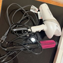 Revlon Hair Dryer  + Revlon Silicone Bristle Heated Hair Styling Brush