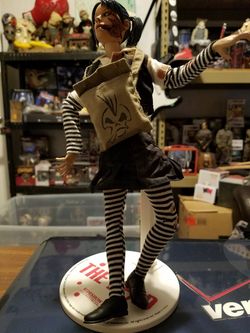 Sideshow The Dead Figure The Babysitter