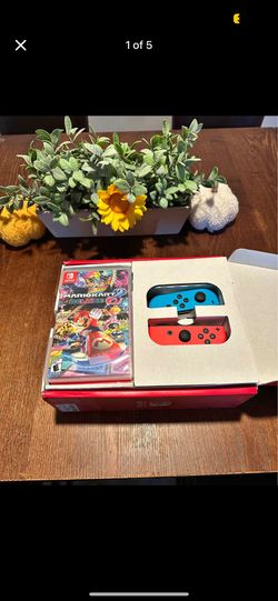 NINTENDO SWITCH OLED WITH MAIROCKART 8