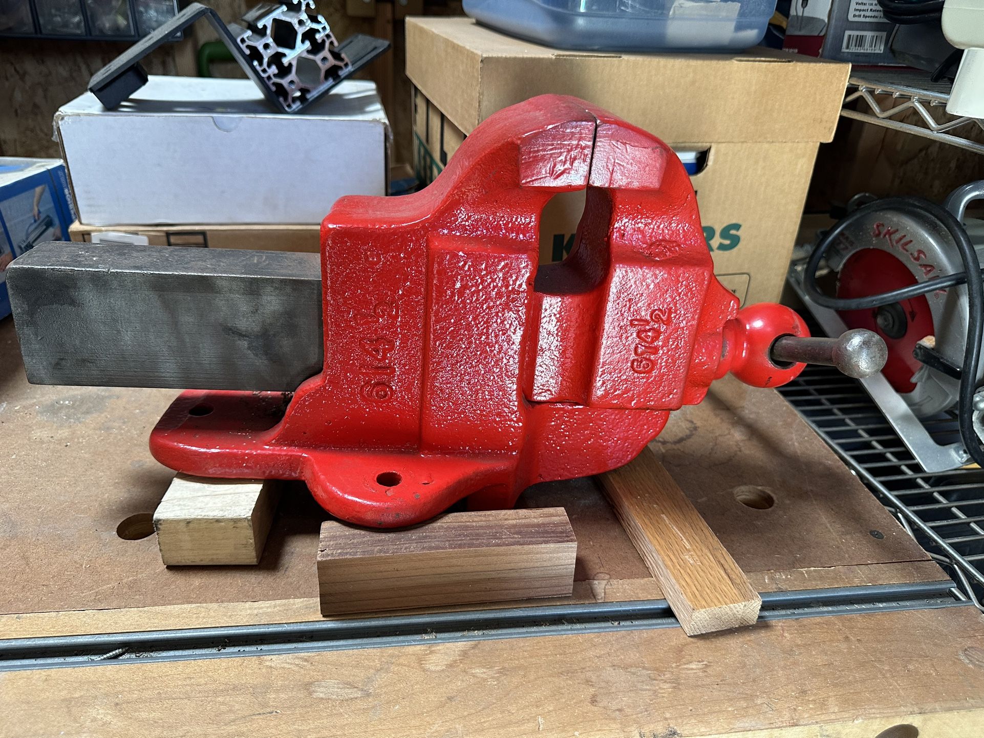 Athol 614 1/2 Vise