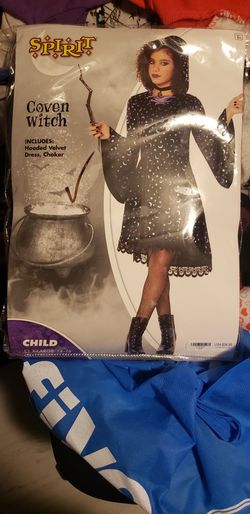 Child (extra large) Witch costume with broom
