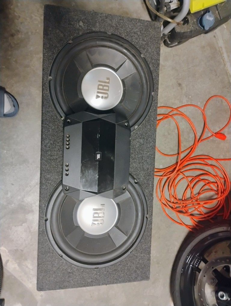 JBL Amplifier And Sub Woofer