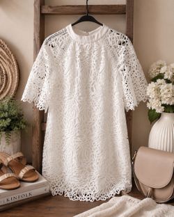 Designer White Lace Dress Size 4 – Worn Once