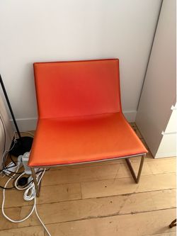 Leather crater and barrel chair