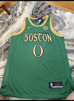 Boston Celtics jersey/ size (M)