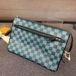 Louis Vuitton vintage pattern handbag