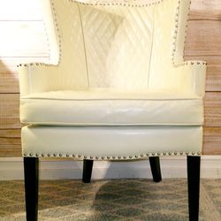 Lounge Tuffted Wingback White Chair with Silver Rivets