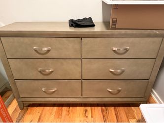 Wood dresser