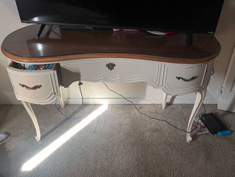White vintage desk