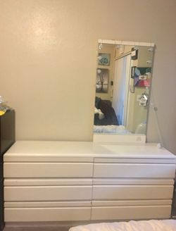 White 6-Drawer Double Dresser with Mirror