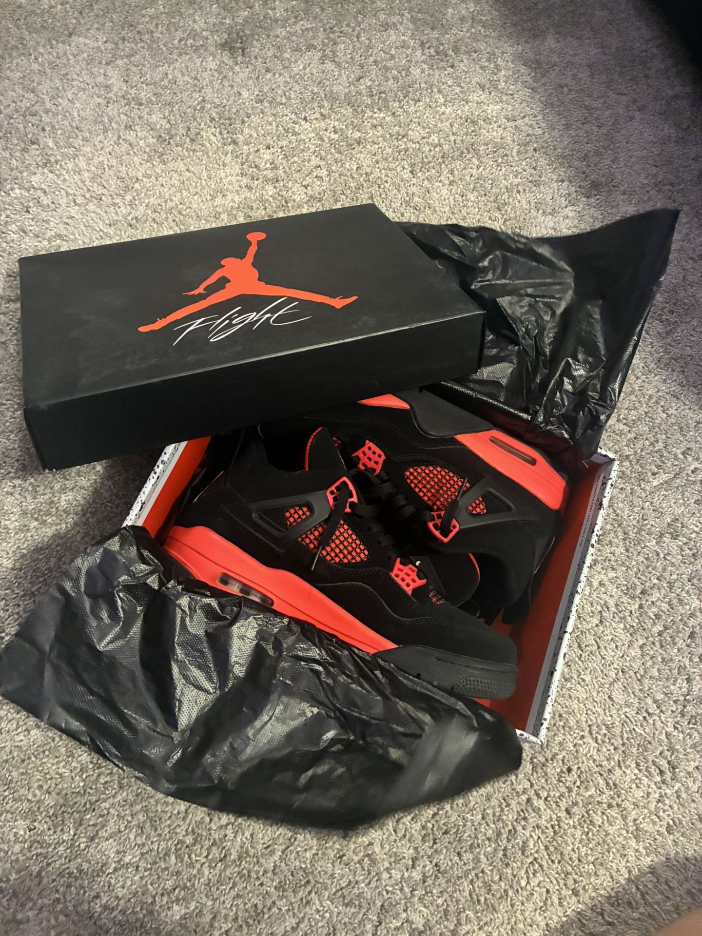 Jordan 4 Red Thunder