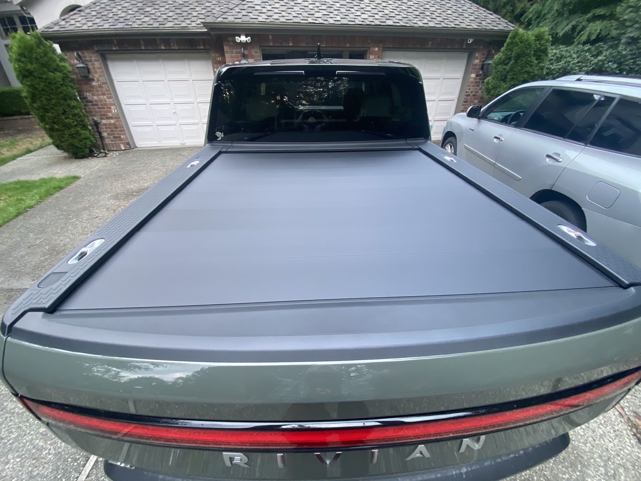 Rivian OEM Manual Tonneau Cover