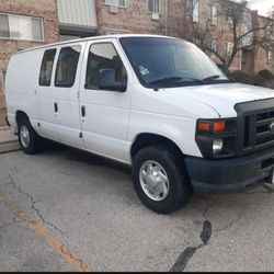 2011 Ford E-250