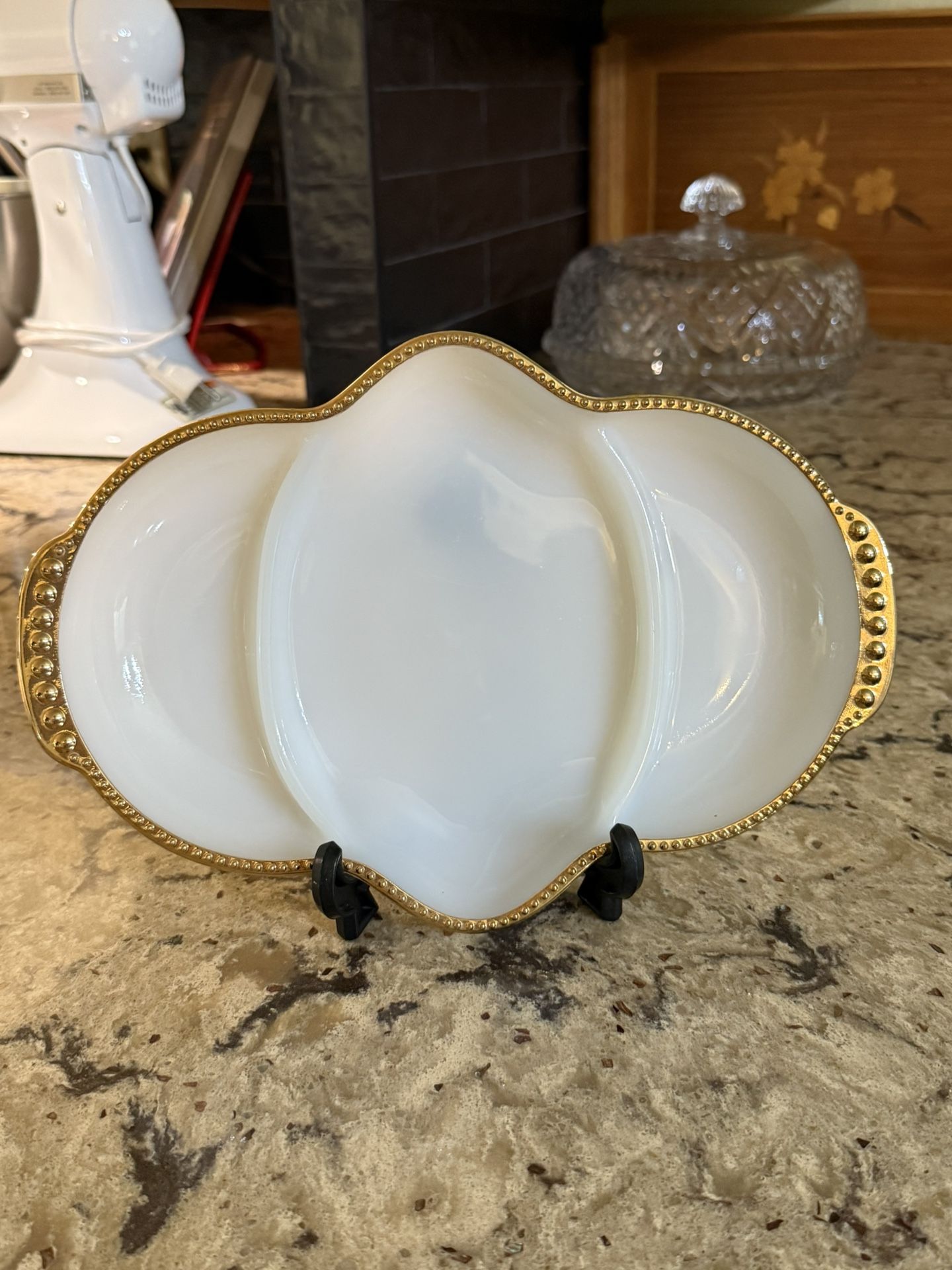 Anchor Hocking Vintage Serving Dish