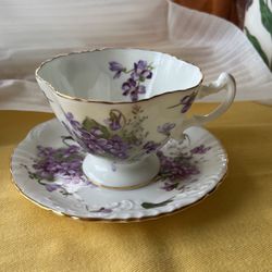 Hammersley. Violets cup and saucer