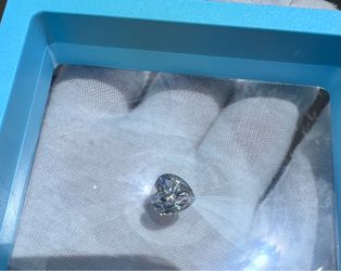 Heart Shaped Loose diamond 9.9mm VVS1 3.0 CARATS COLOR D GRA PAPER WORK