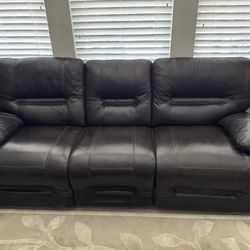Premium Quality Genuine Leather Sofa Seat With Recliner Brown