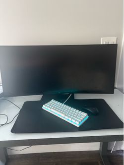 LG 34” Ultrawide 100Hz Monitor (34U62TB-B) Excellent condition. Includes stand and power cable.
