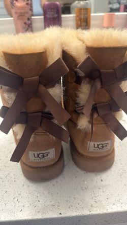 UGG