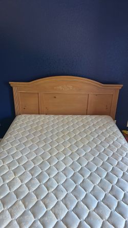 Queen mattress and box and queen bed