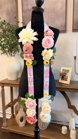 Graduation lei