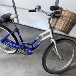 Schwinn Beach Cruiser Women’s
