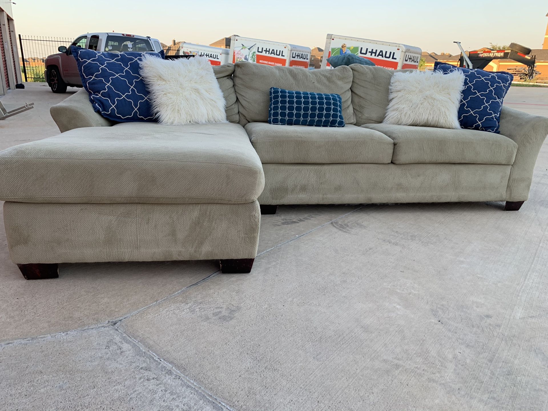 Can deliver - super comfy sectional couch sofa