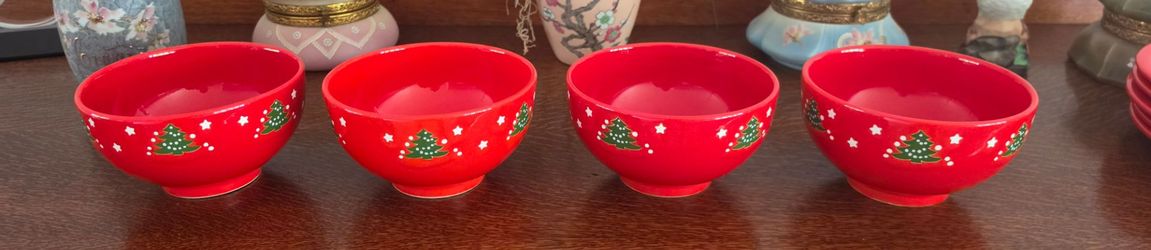 Set of 4 Christmas Tree
6" Cereal Bowls by Waechtersbach Germany
