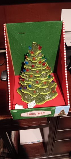 Christmass Tree Light Up 