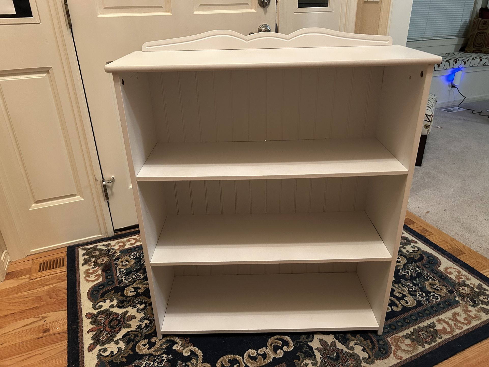 Beautiful White Bookshelf, Bookcase.