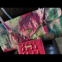 Beautiful Brahmin Set Perfect For Spring 