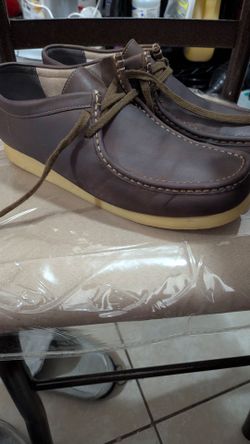Men's wallabies clarks size 11