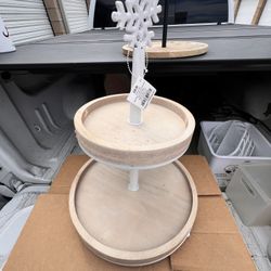 Christmas Tiered Plate Display