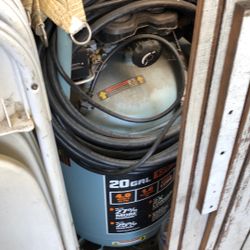 Air Compressor BRAND NEW !!!