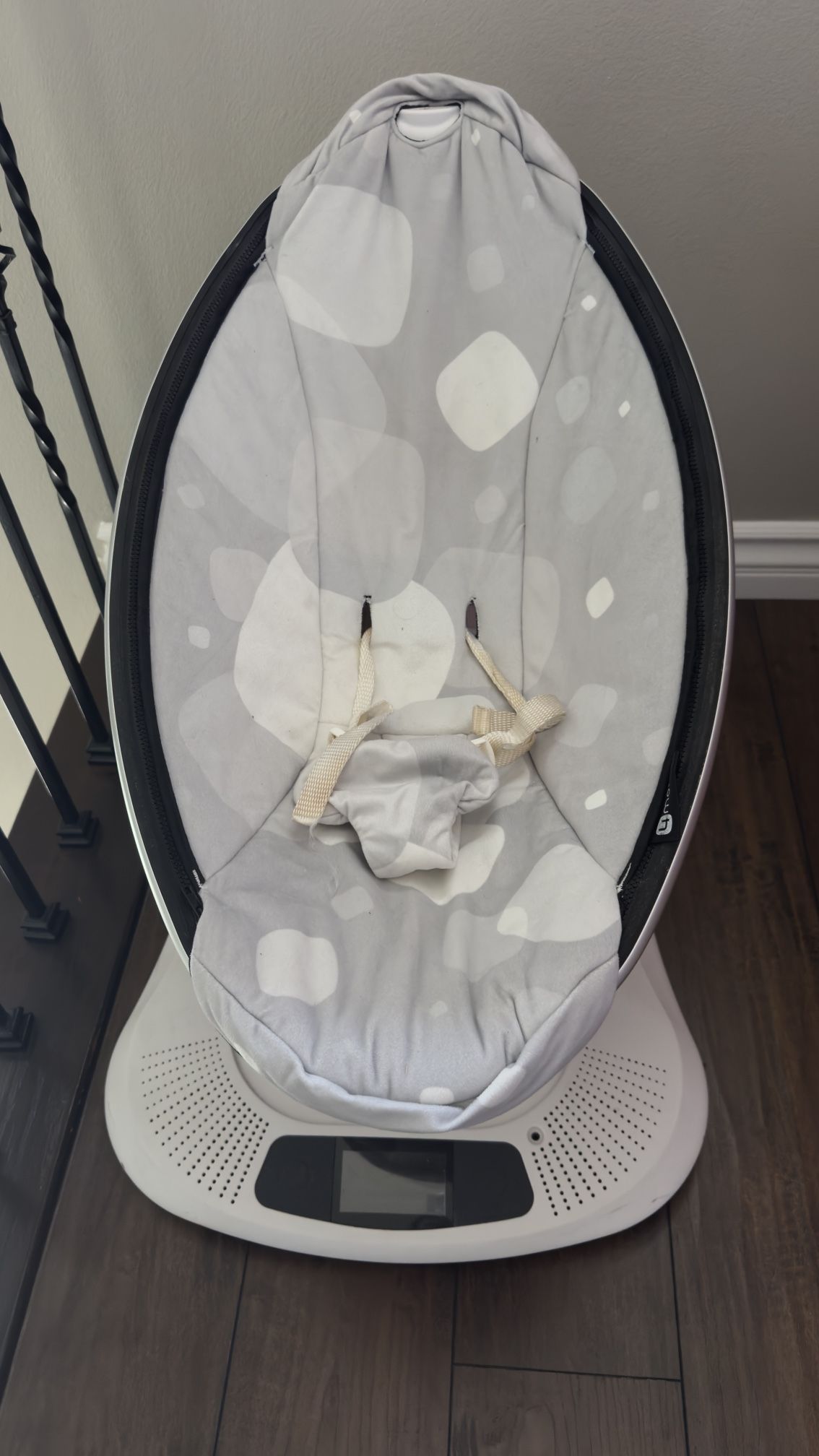 4 Moms MamaRoo Baby infant Swing