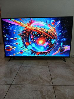 Like New 55" TCL UHD 4K Smart Roku TV with Remote