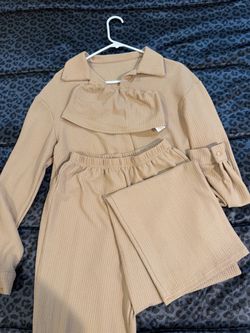 3-Piece Tan Textured Matching Set Size M