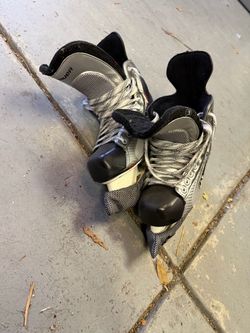 Nike Bauer Ice Hockey Skates 6.5 D (Shoe size men 8)