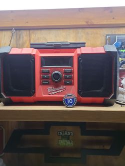Milwaukee Job Radio With 5.0