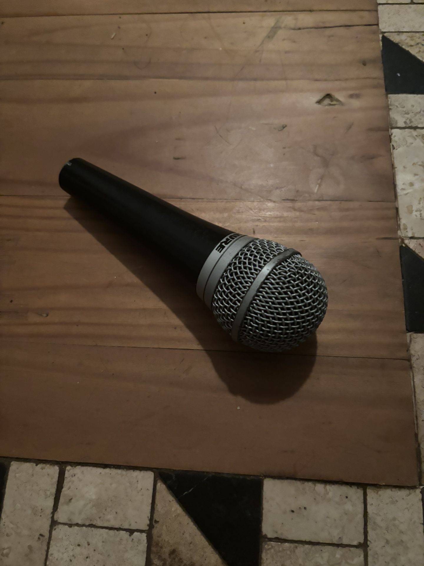 Shure PG 48 Microphone w/ Clip & XLR
