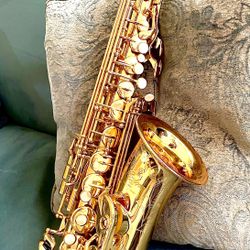 YAMAHA Alto Saxophone--82z "Custom Z"  (Lacquer)
