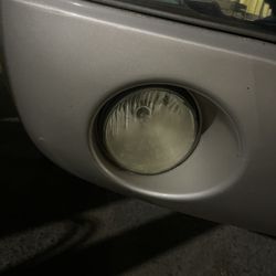 2004 GMC Sierra Stock Fog Lights 