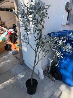 Artificial tree $20