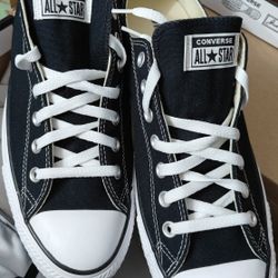 Converse New, Black And White 12M/14W