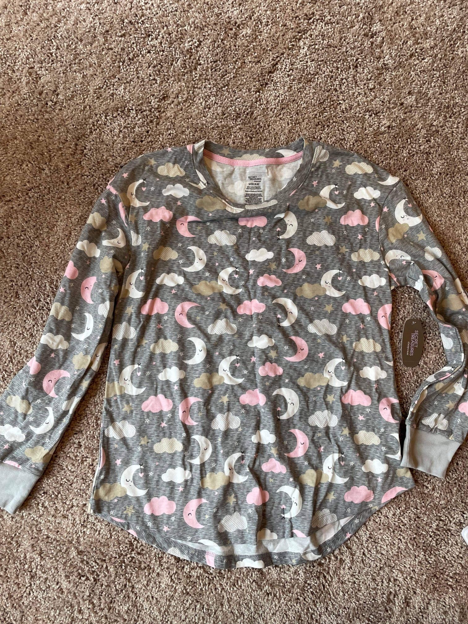 NWT Secret Treasures Sleepwear Gray Pajama Top