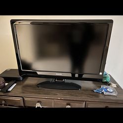 43” Phillips Flat Screen tv with Base 