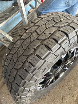 275-70-18 LT TIRES AD N WHEELS