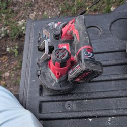 Milwaukee M12 Band Saw